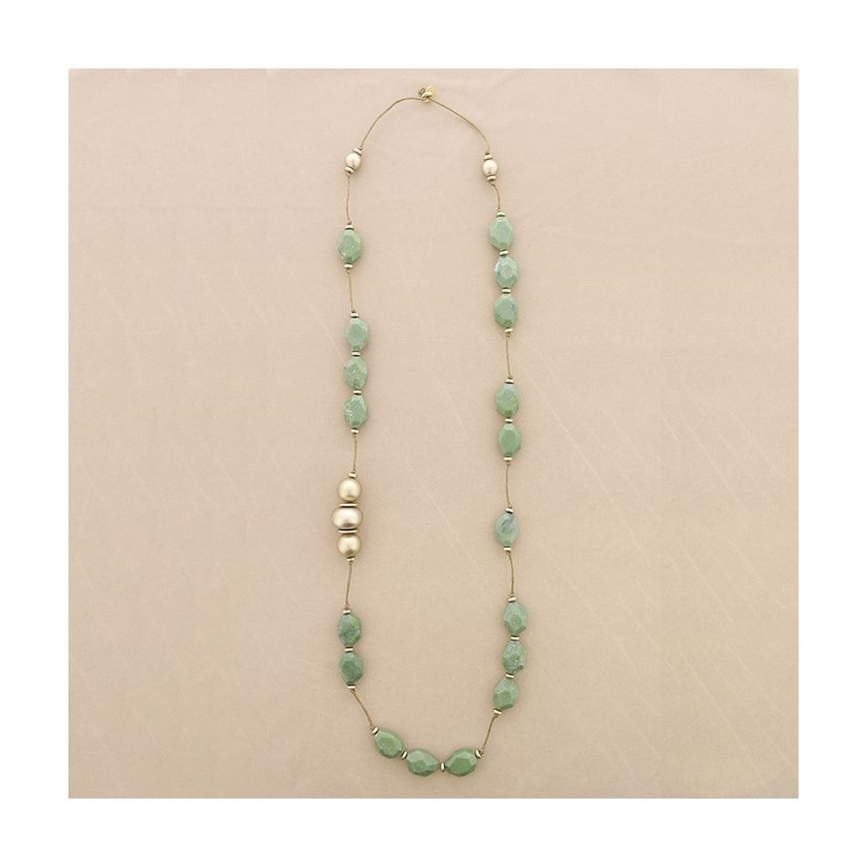 COLLAR LARGO CUENTAS RESINA