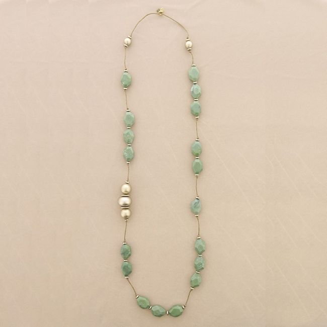 COLLAR LARGO CUENTAS RESINA