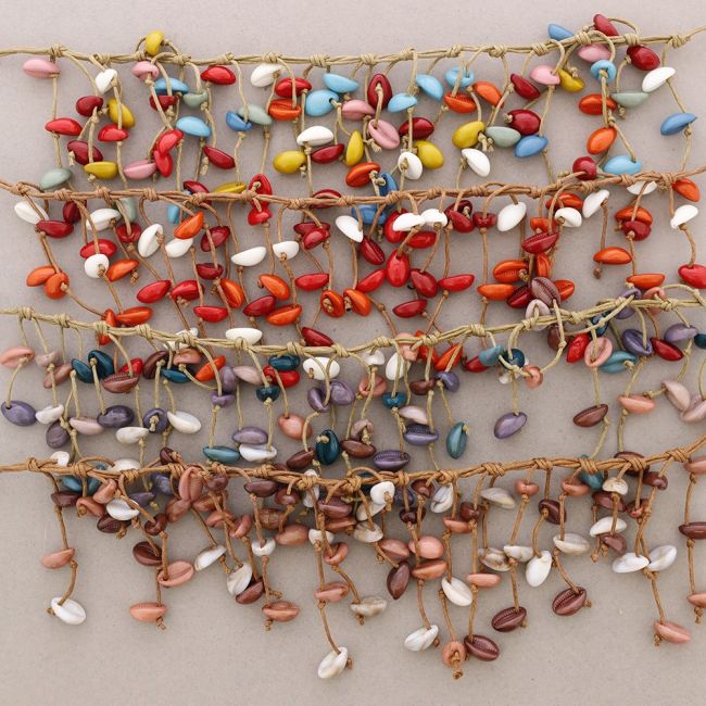 RESIN SHELLS PENDANT SHORT NECKLACE