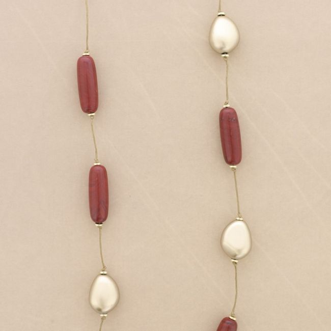 LONG NECKLACE WITH RESIN BEADS