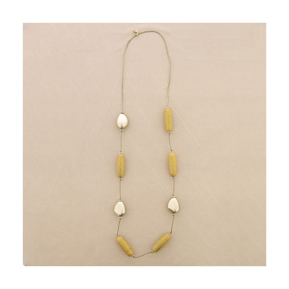 LONG NECKLACE WITH RESIN BEADS