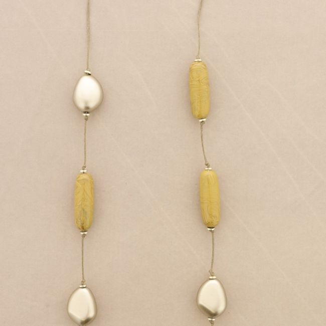 COLLAR LARGO CUENTAS RESINA