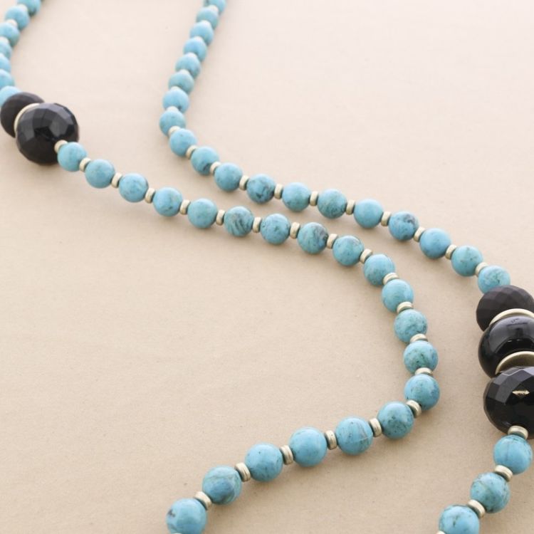 COLLAR LARGO CUENTAS RESINA