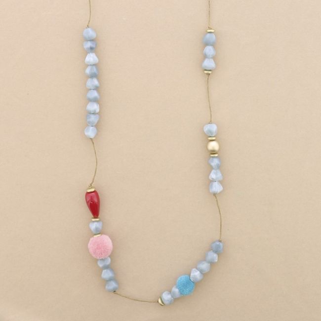 COLLAR LARGO CUENTAS RESINA POMPONES
