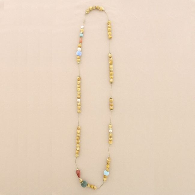 COLLAR LARGO CUENTAS RESINA POMPONES