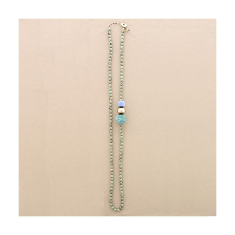 COLLAR LARGO CUENTAS RESINA POMPONES