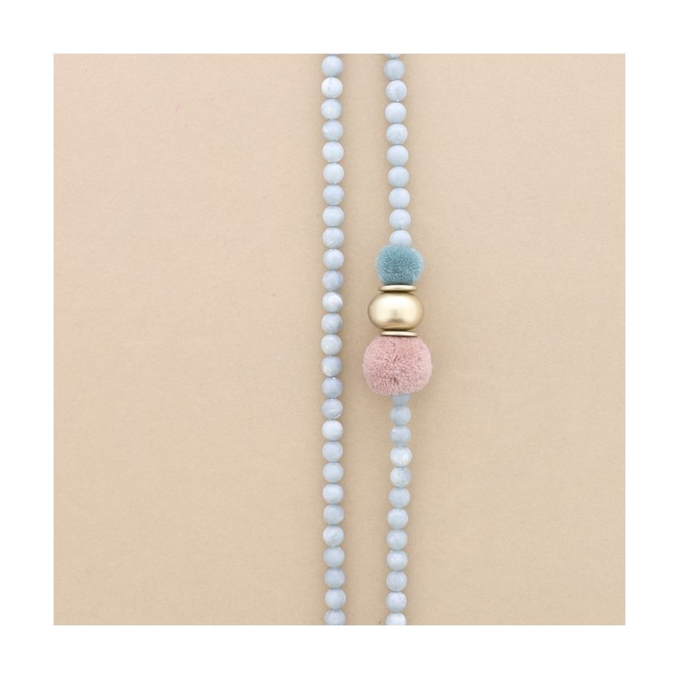 LONG NECKLACE WITH RESIN BEADS AND POMPOMS