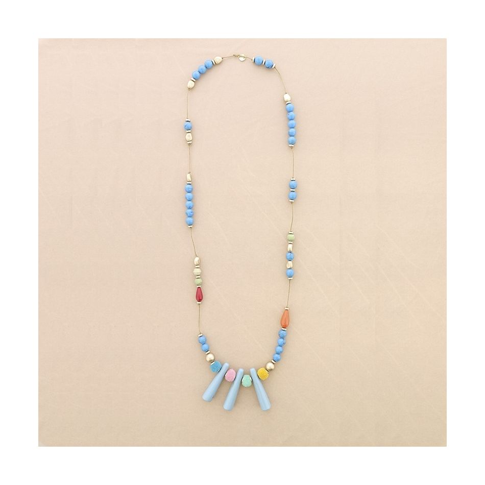 LONG NECKLACE WITH RESIN BEADS AND POMPOMS