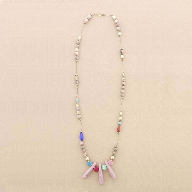 COLLAR LARGO CUENTAS RESINA POMPONES