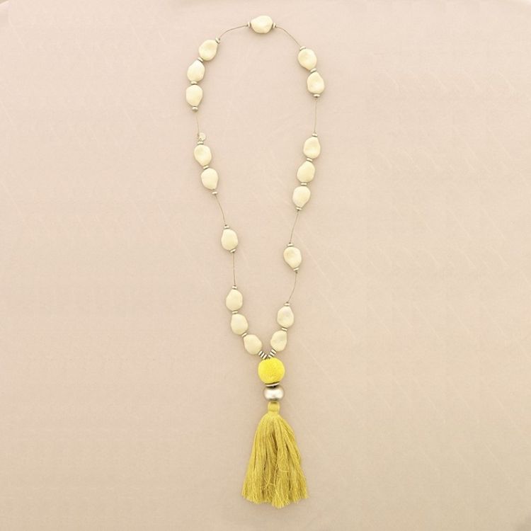 LONG NECKLACE WITH RESIN BEADS PENDANT FRINGE