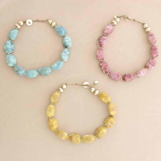 RESIN BEADS SHORT NECKLACE