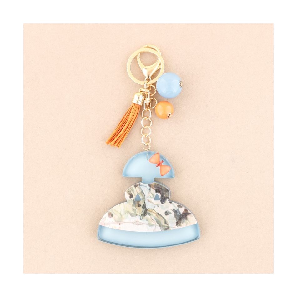 MENINA RESIN PENDANT KEYCHAIN