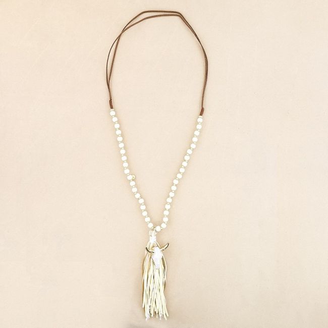 COLLAR LARGO CUENTAS MADERA CABEZA TORO FLECO