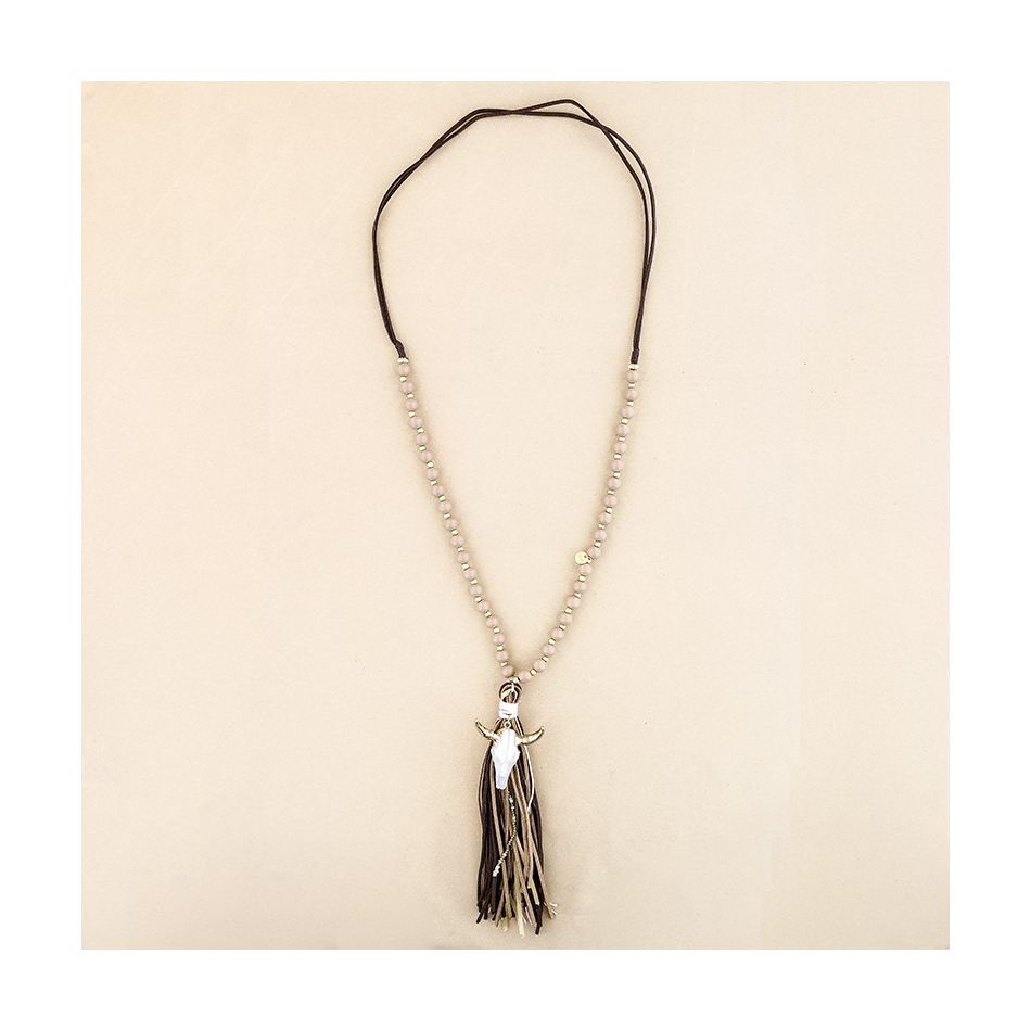 COLLAR LARGO CUENTAS MADERA CABEZA TORO FLECO