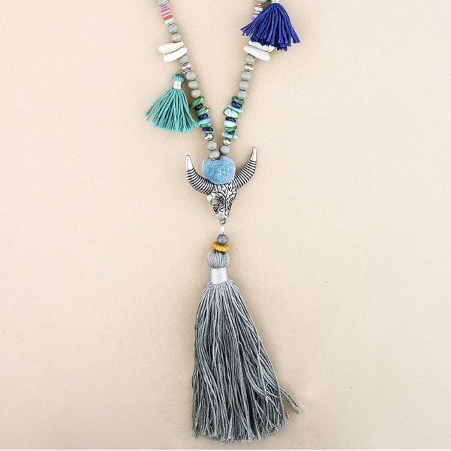 LONG NECKLACE WITH WOODEN BEADS BULL HEAD PENDANT FRINGE
