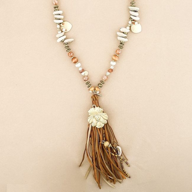 COLLAR LARGO CUENTAS MADERA FLECO