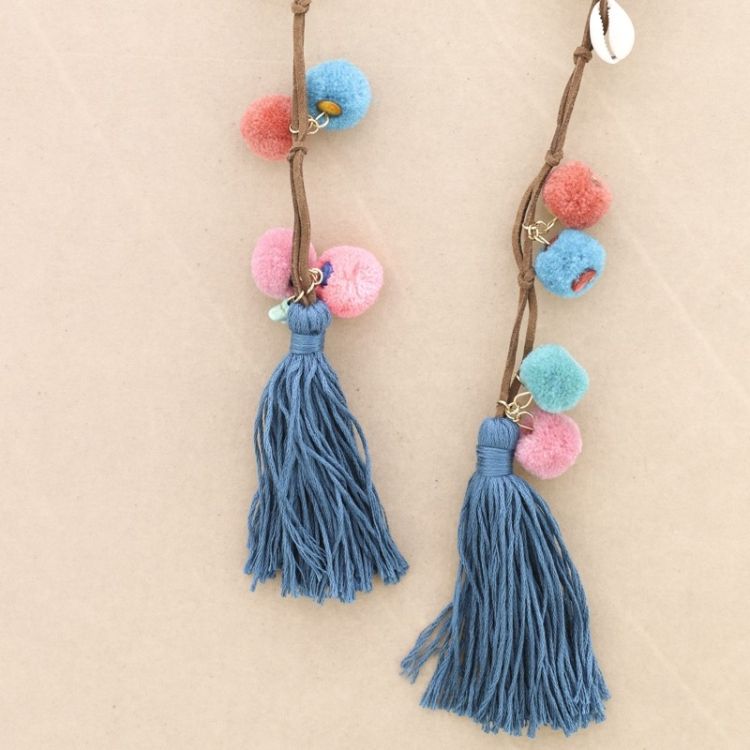 COLLAR LARGO ANTELINA POMPONES CONCHAS DOBLE FLECO 2