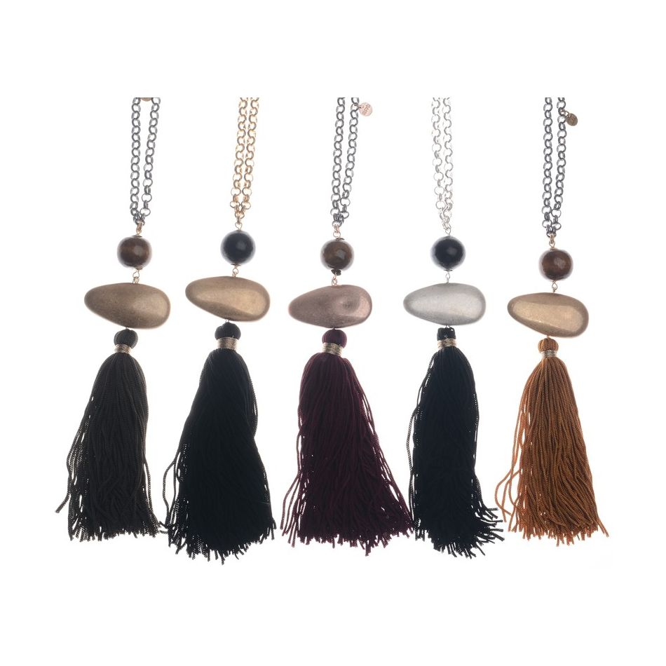 COLLAR LARGO COLGANTE FLECO