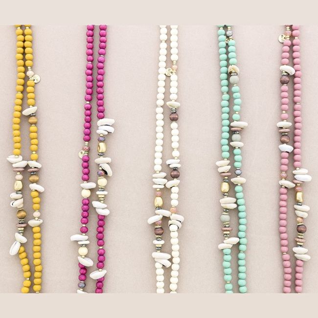 LONG NECKLACE WOODEN BEADS SHELLS