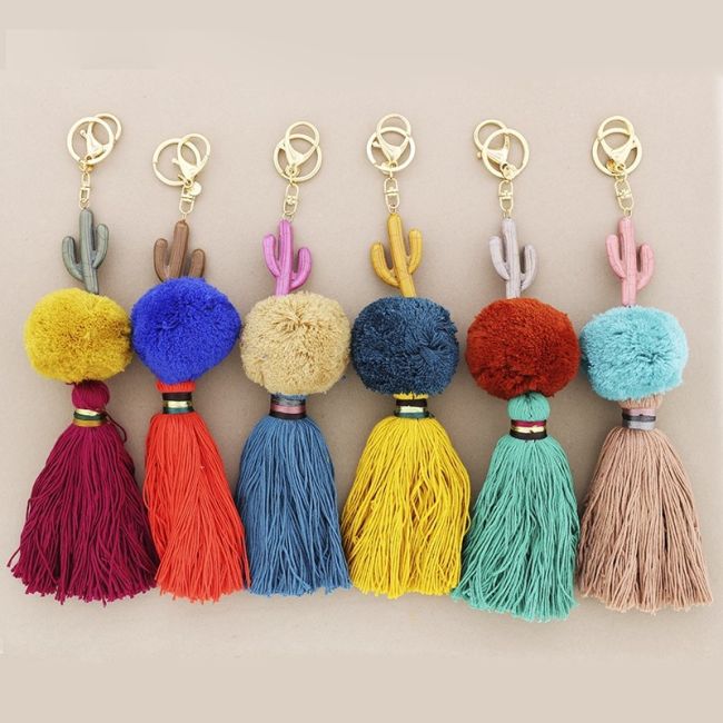 ETHNIC CACTUS POMPOM FRINGE KEYCHAIN