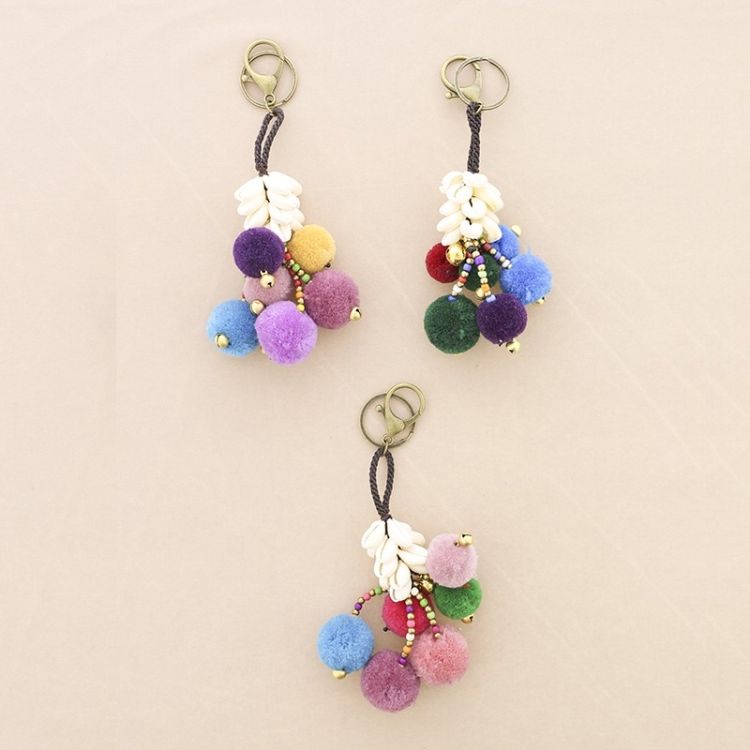 ETHNIC POMPOMS KEYCHAIN 2