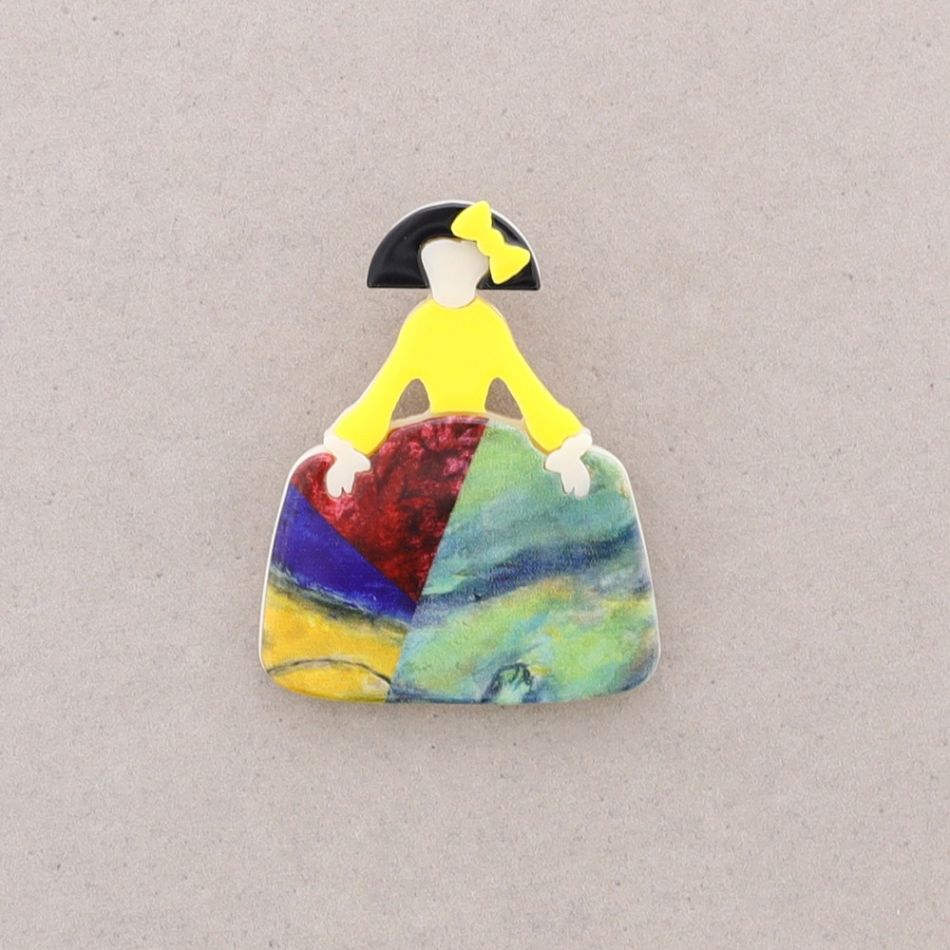 BROCHE MENINA RESINA
