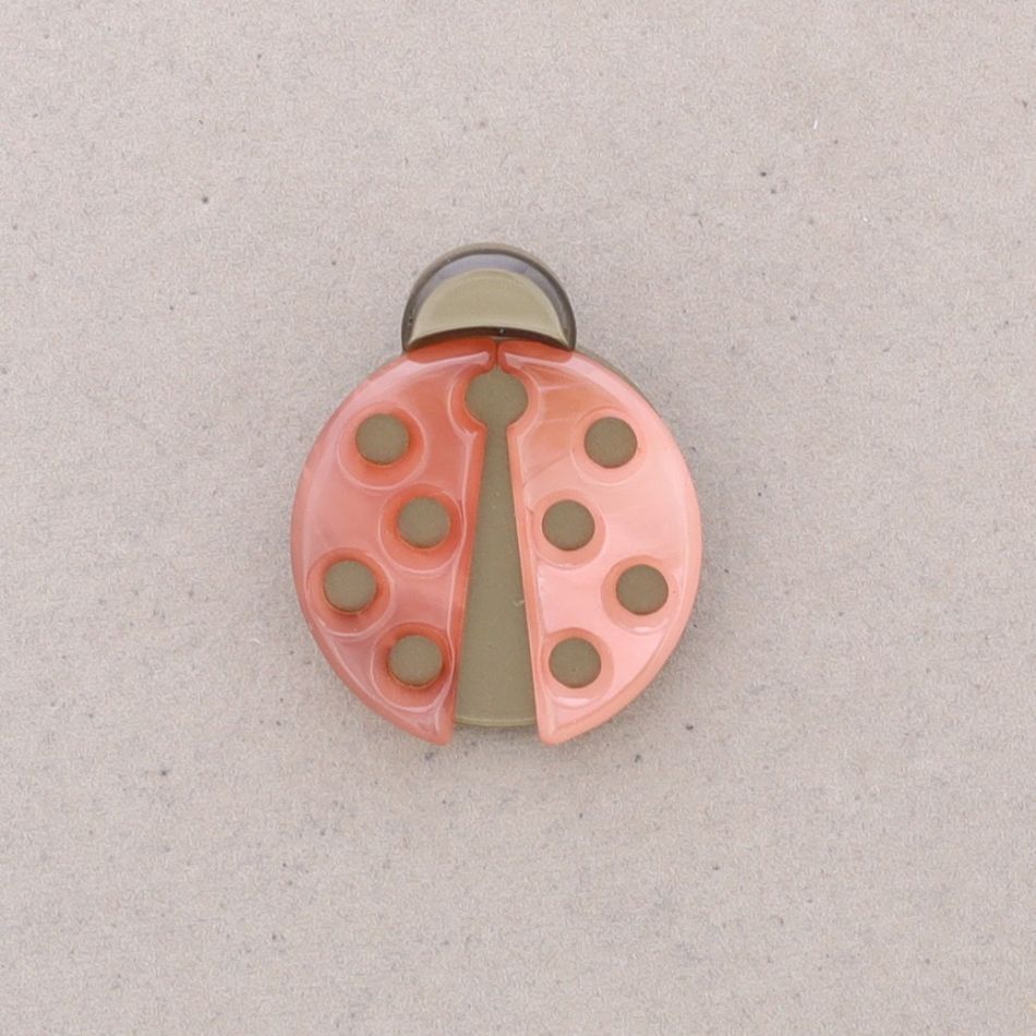 BROCHE MARIQUITA RESINA