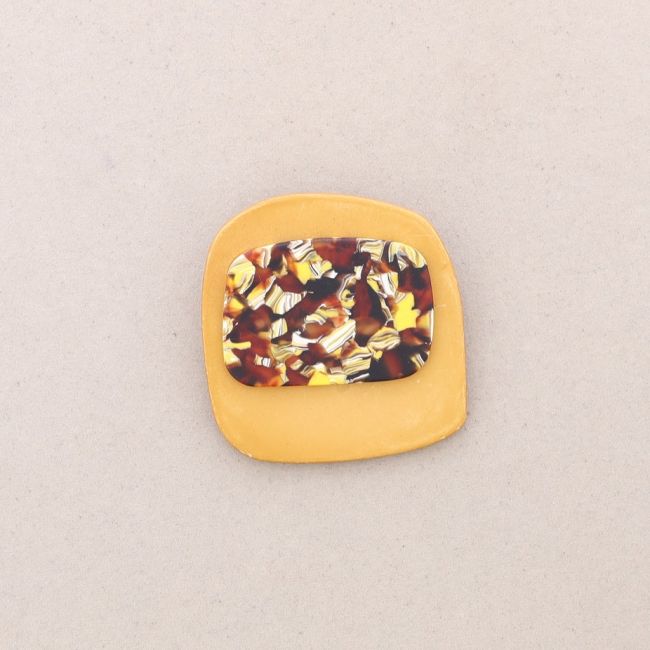 RESIN STAMPED GEOMETRIC SHAPE BROOCH