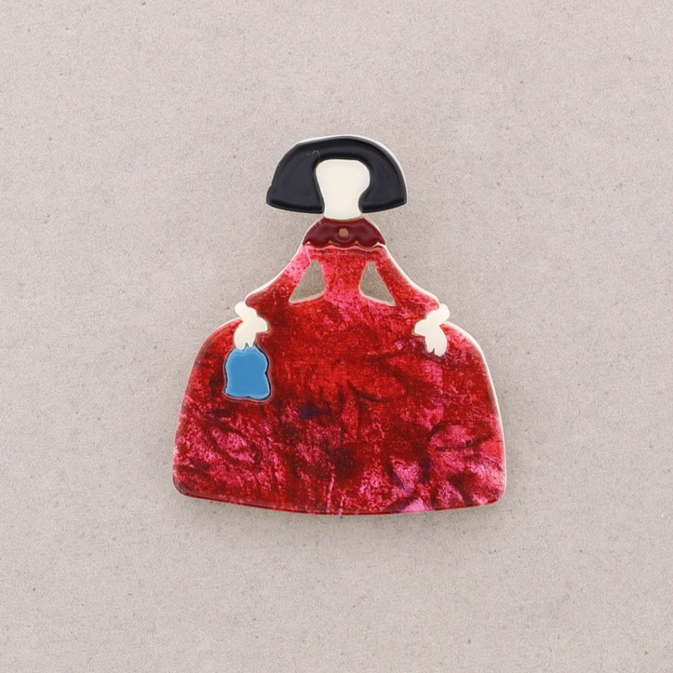 RESIN MENINA BROOCH