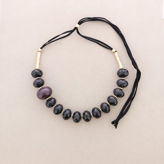 LONG NECKLACE WITH FACETED BEADS