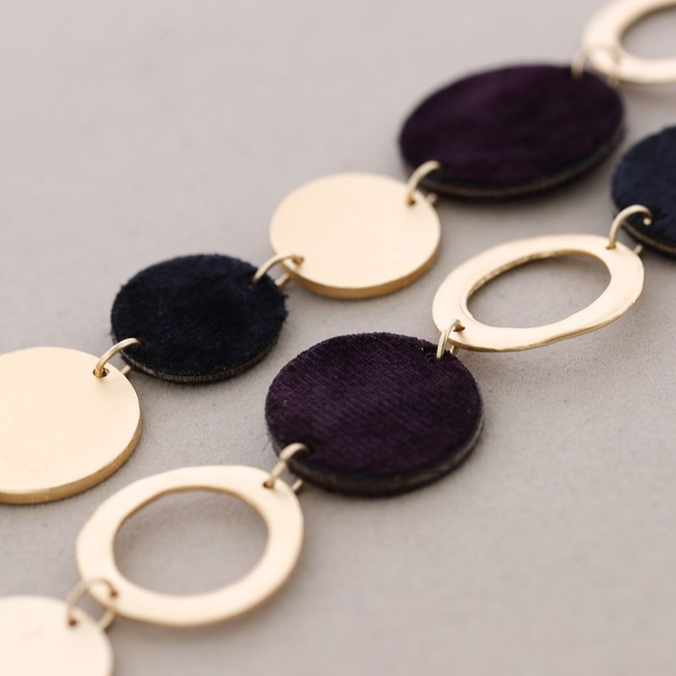 LONG LEATHER MEDAL NECKLACE METAL FLAT RINGS