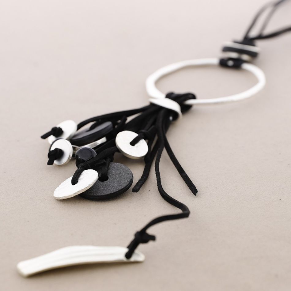 LONG PENDANT RING NECKLACE