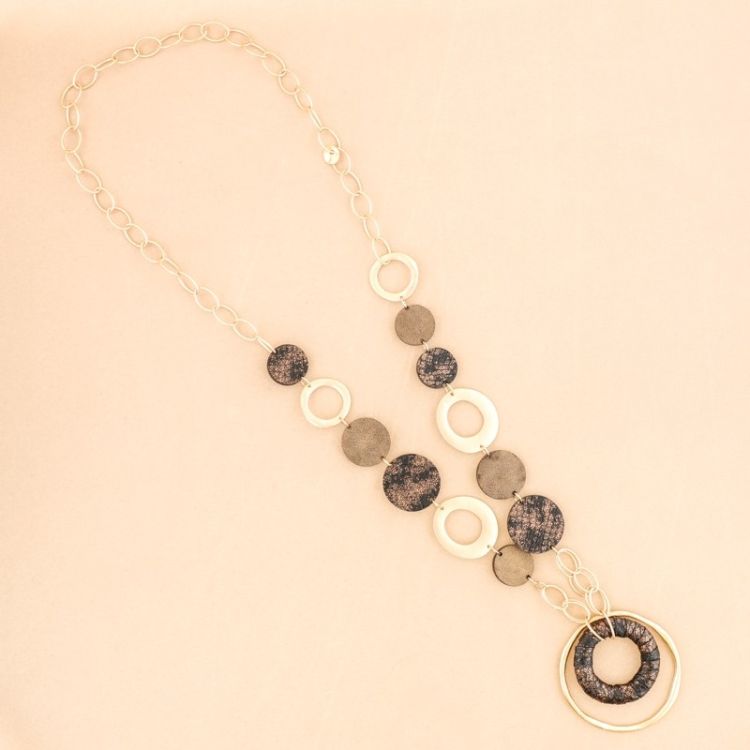 SUEDE LEATHER METAL RING LONG NECKLACE