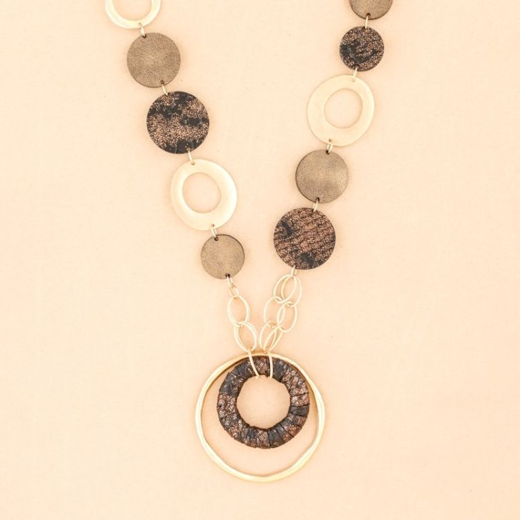 SUEDE LEATHER METAL RING LONG NECKLACE 2