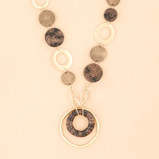 COLLAR LARGO ANILLA METAL CUERO ANTE