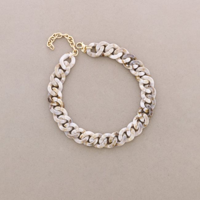 RESIN LINK SHORT NECKLACE