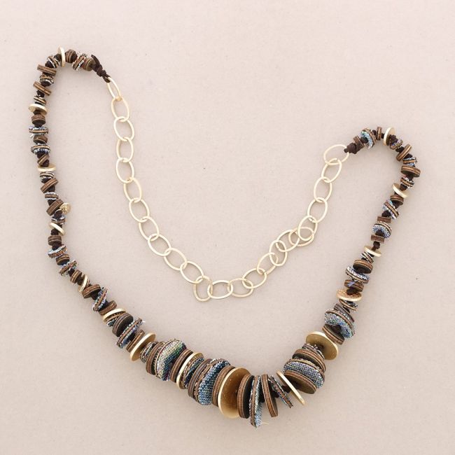 COLLAR LARGO CADENA METAL CUERO ANTE