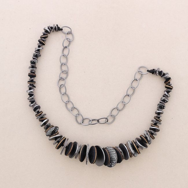 SUEDE LEATHER METAL CHAIN LONG NECKLACE