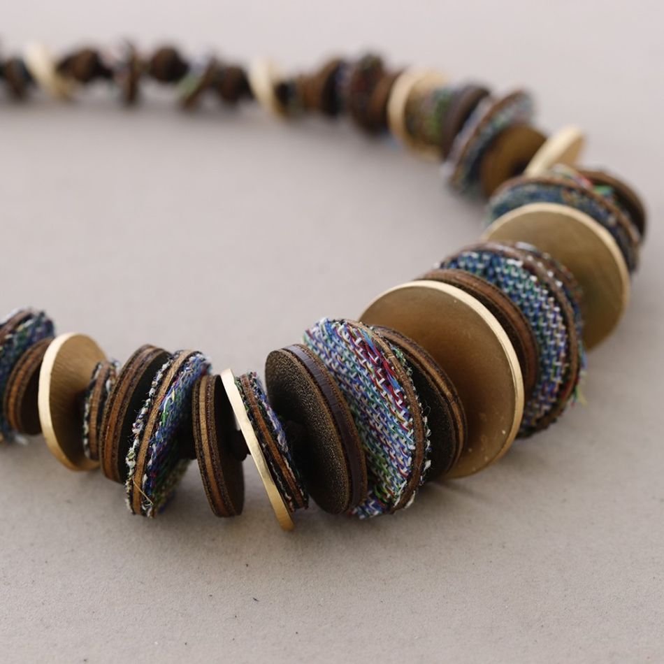 SUEDE LEATHER METAL CHAIN LONG NECKLACE