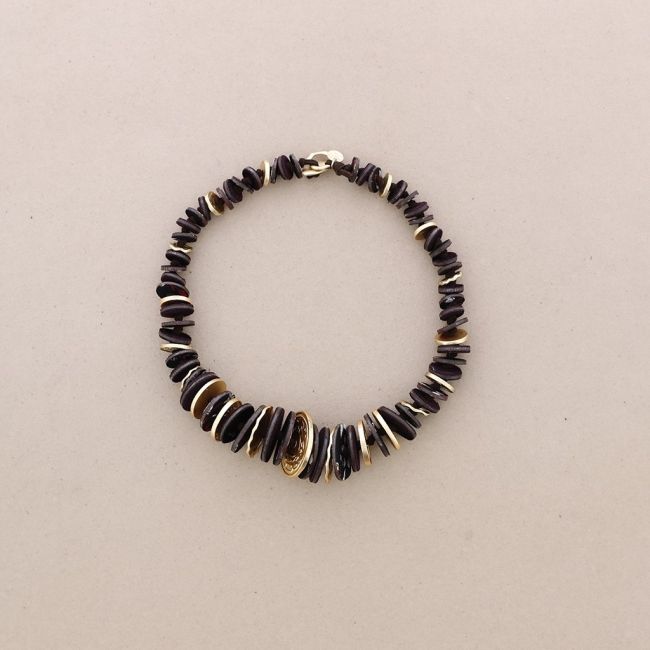 SUEDE LEATHER METAL SHORT NECKLACE