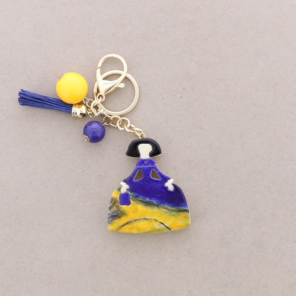 MENINA RESIN KEYCHAIN
