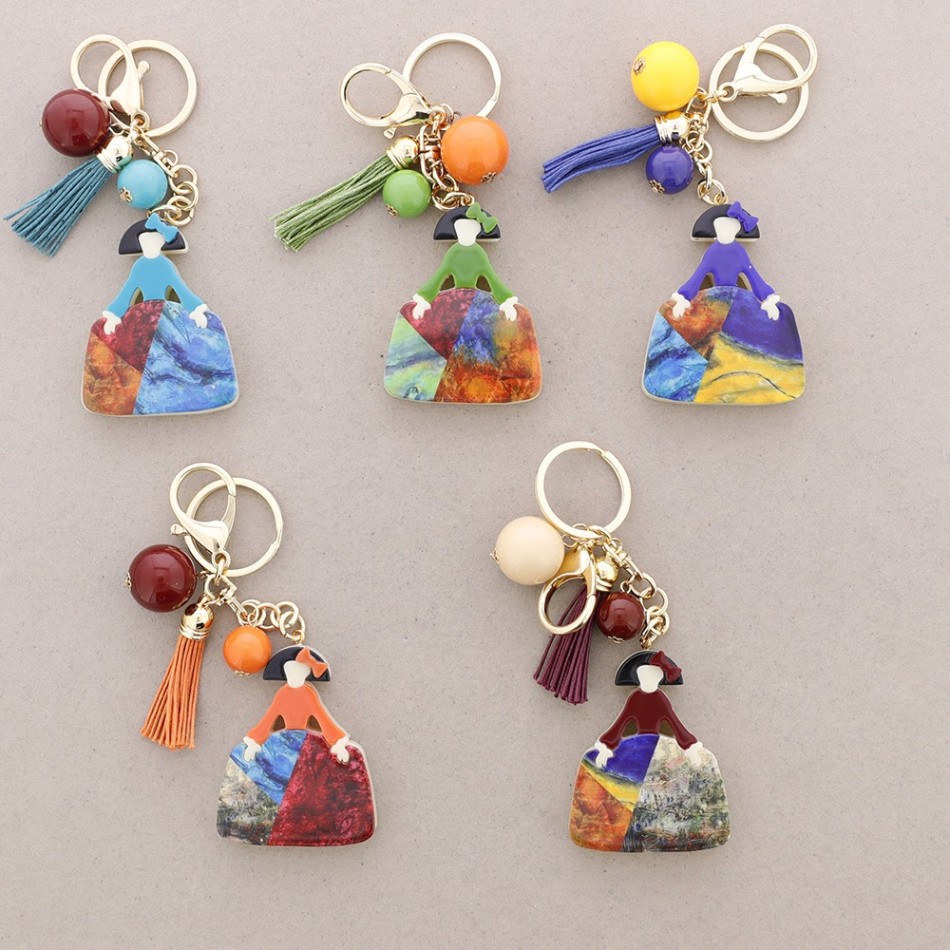 MENINA RESIN KEYCHAIN
