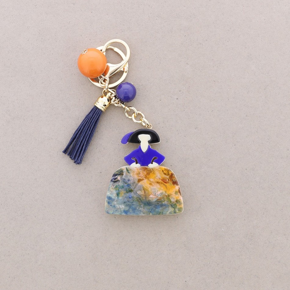MENINA RESIN KEYCHAIN