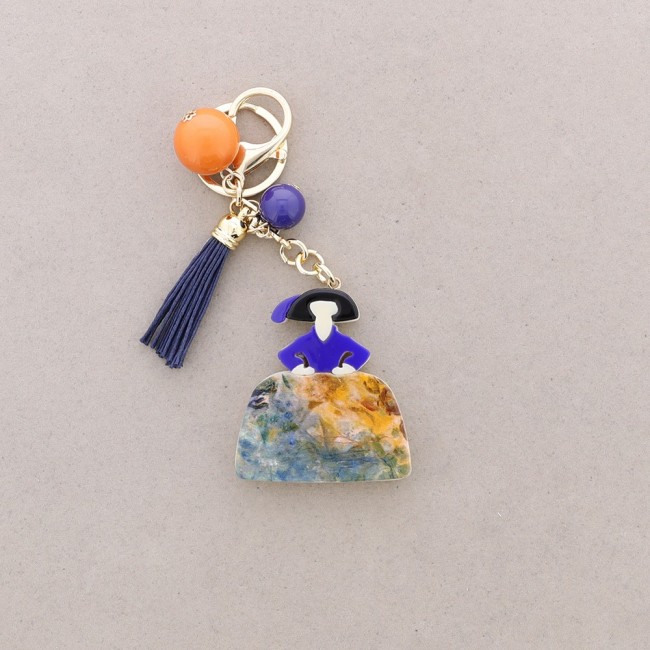 MENINA RESIN KEYCHAIN