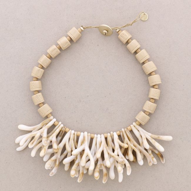GARGANTILLA COLGANTES CORAL RESINA