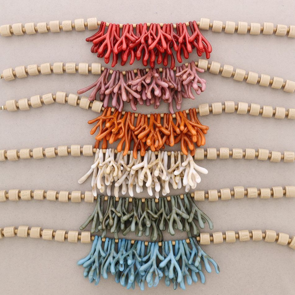 GARGANTILLA COLGANTES CORAL RESINA