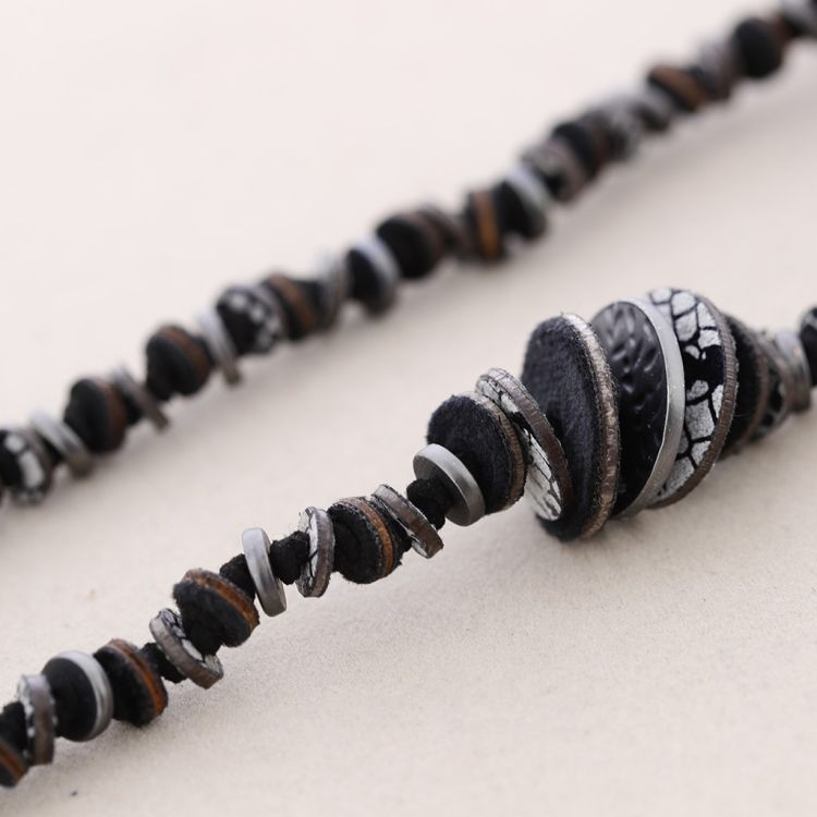 LONG SUEDE LEATHER NECKLACE