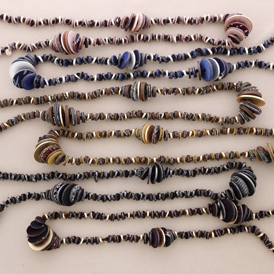 LONG SUEDE LEATHER NECKLACE