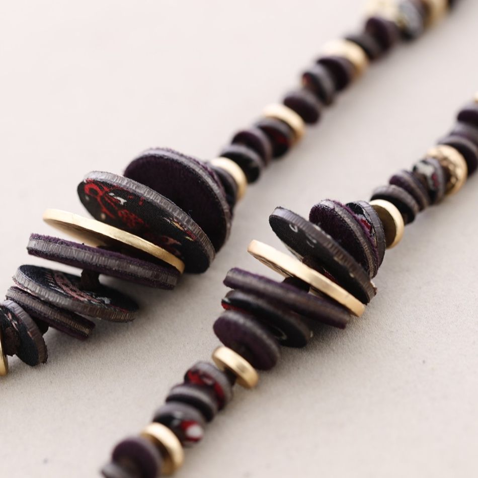 LONG SUEDE LEATHER NECKLACE