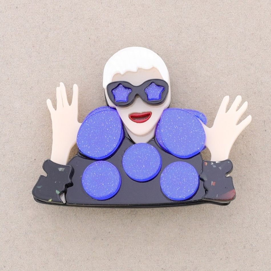 BROCHE PERSONAJE RESINA